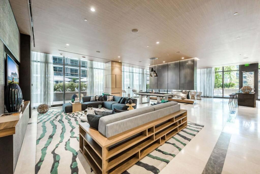 Luxurious Condo In Heart Of Brickell Miami Exterior foto